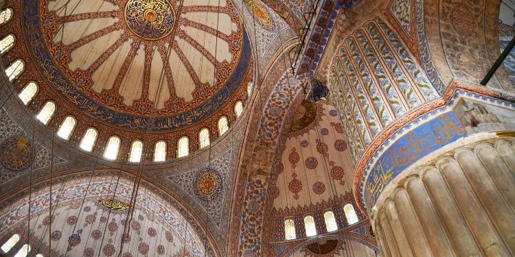 Şehzade Camii'nin eserin belli başlı özellikleri nelerdir